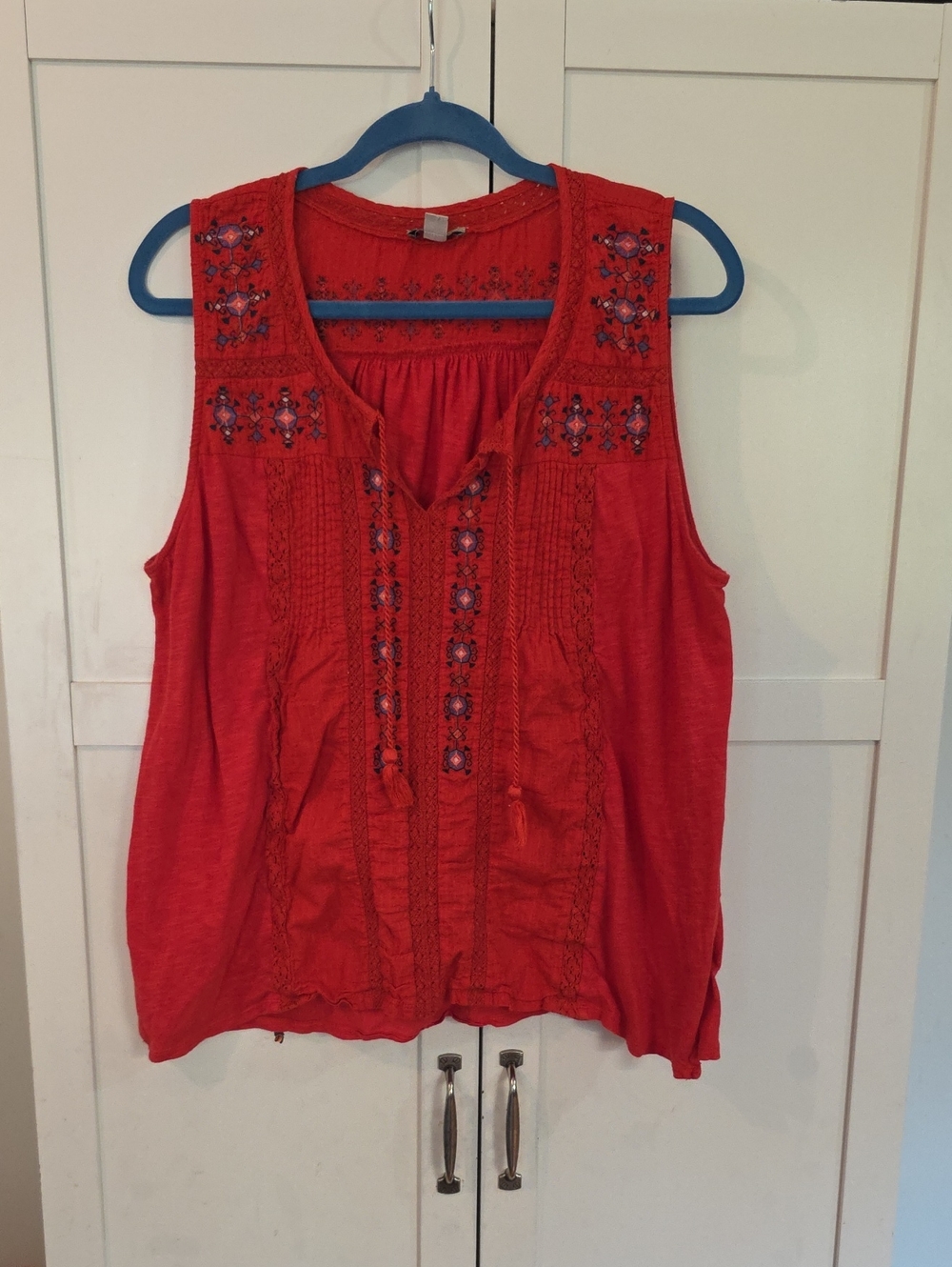 Lucky Brand Red Embroidered Sleeveless Camisole